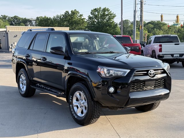 Vehicle image 4 of 34