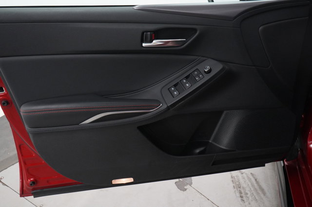 Vehicle image 16 of 27