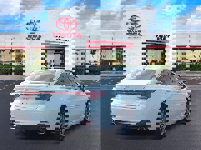 Vehicle image 3 of 19