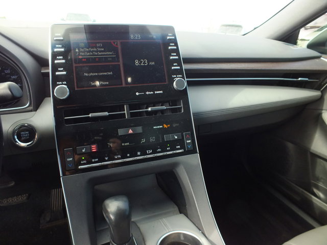 Vehicle image 12 of 19