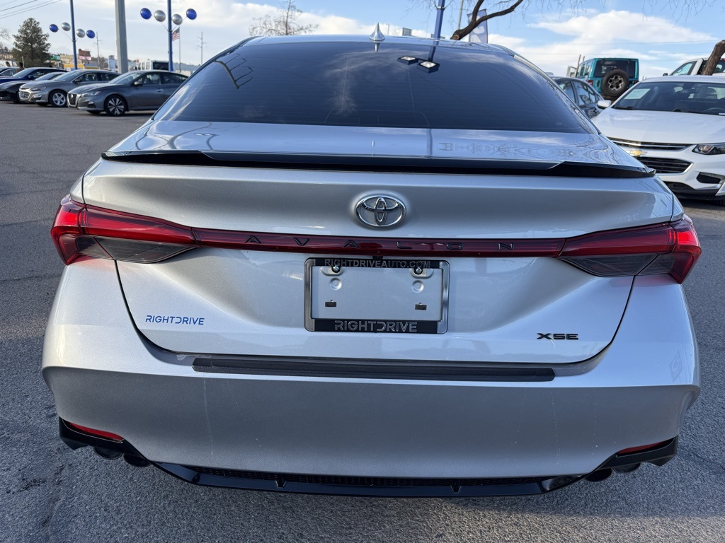 Vehicle image 5 of 28