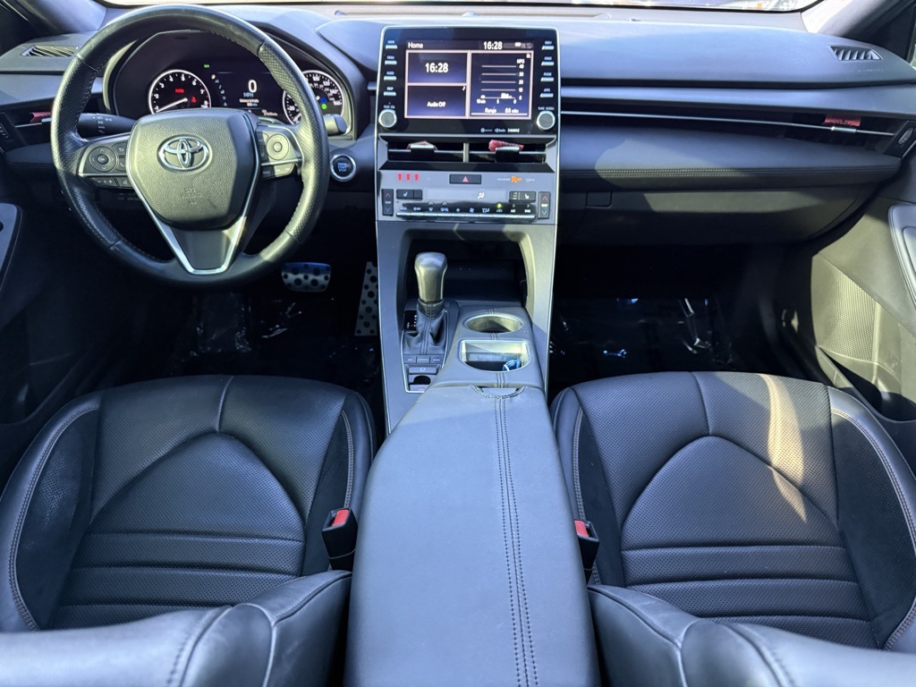 Vehicle image 19 of 28