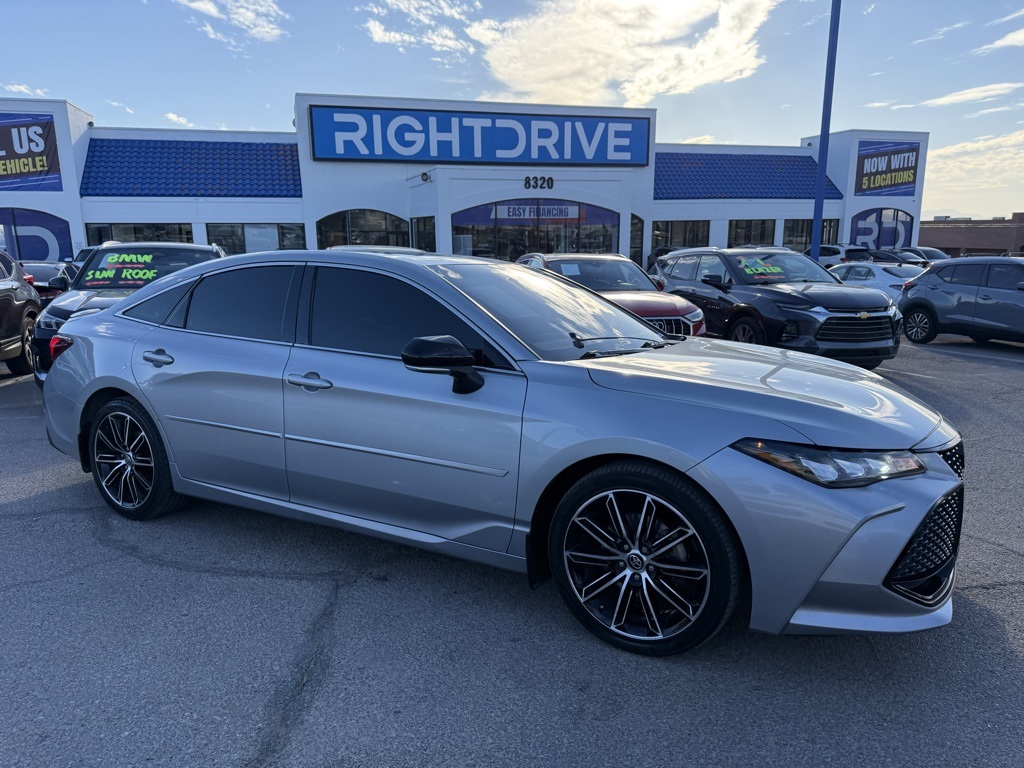 Vehicle image 2 of 28