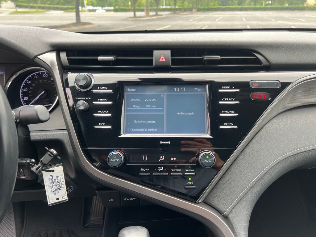 Vehicle image 19 of 24