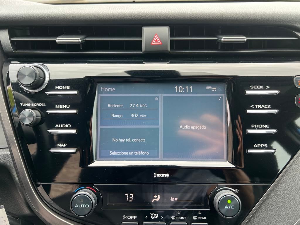 Vehicle image 21 of 24