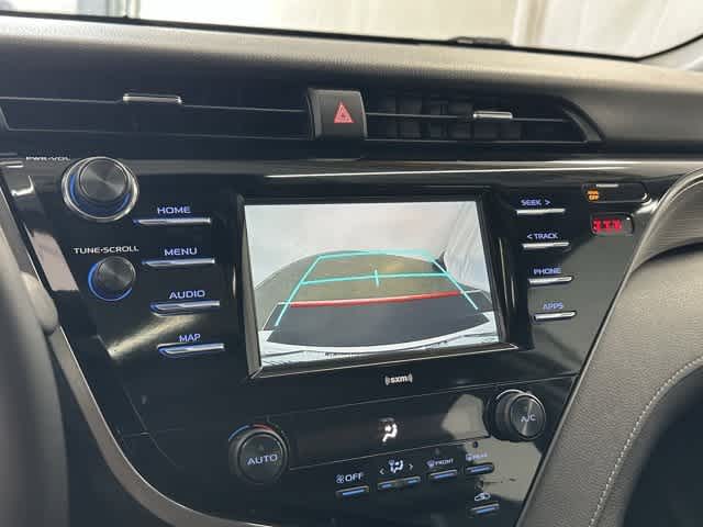 Vehicle image 22 of 25