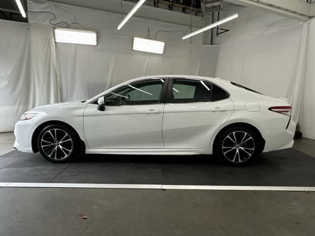 Vehicle image 7 of 25