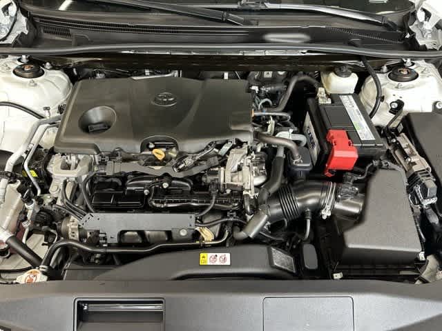 Vehicle image 9 of 25