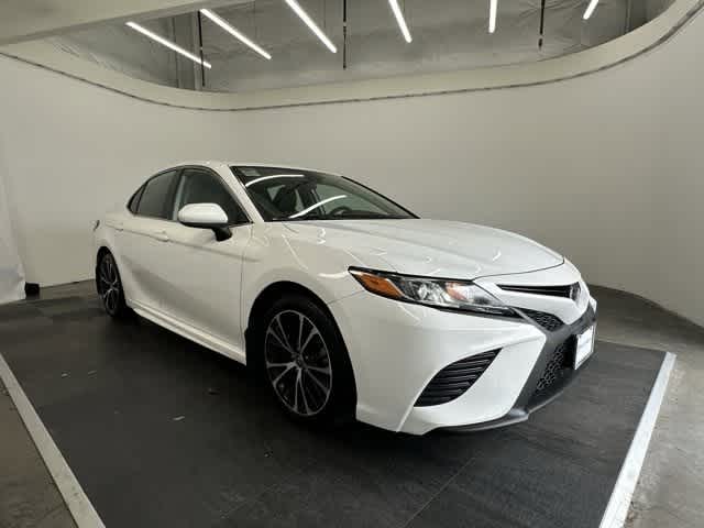 Vehicle image 3 of 25