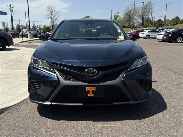 Vehicle image 4 of 25