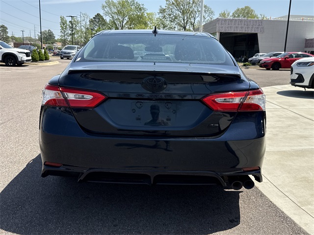 Vehicle image 5 of 25