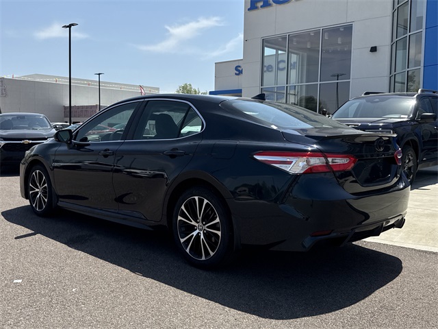 Vehicle image 7 of 25