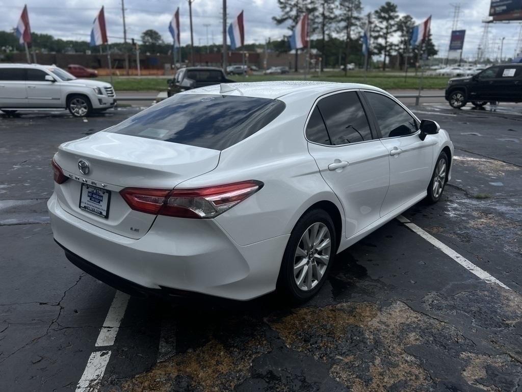 Vehicle image 7 of 37