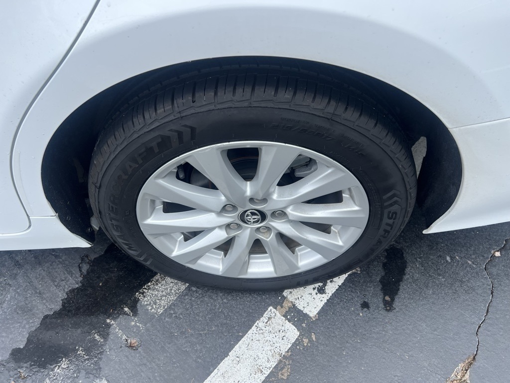 Vehicle image 11 of 37