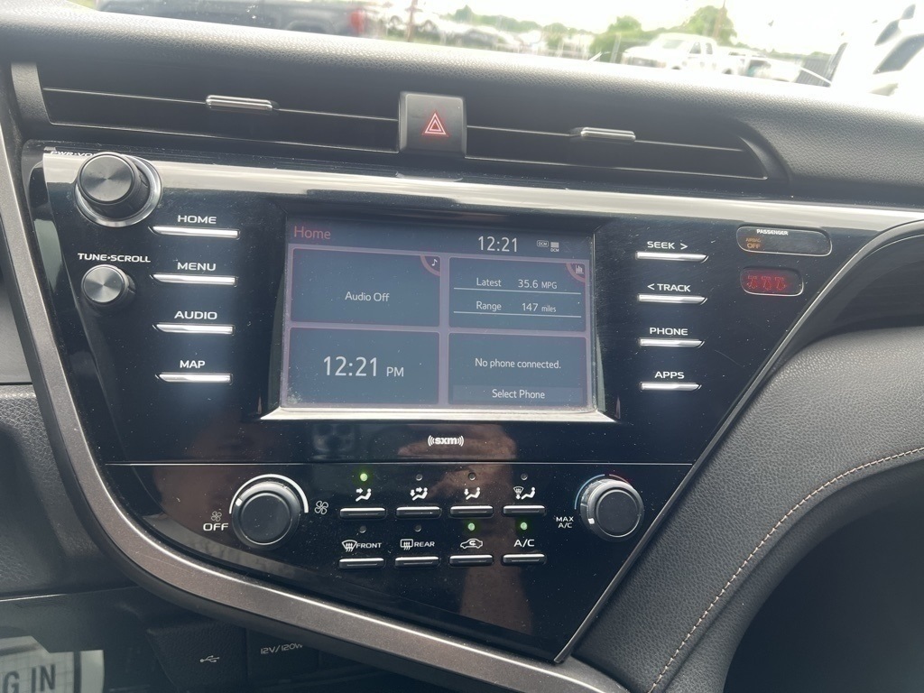 Vehicle image 25 of 37