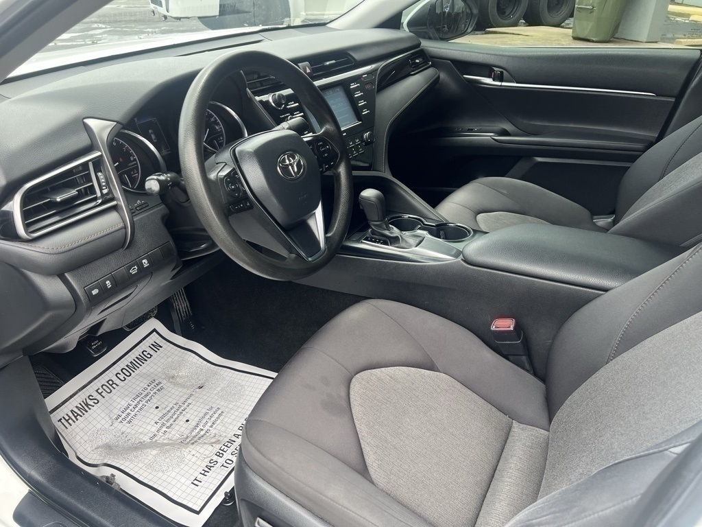 Vehicle image 20 of 37