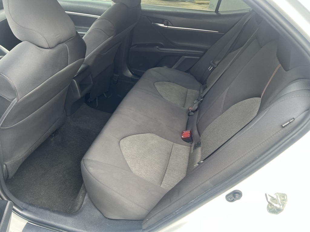 Vehicle image 14 of 37