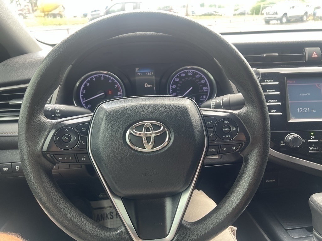 Vehicle image 23 of 37
