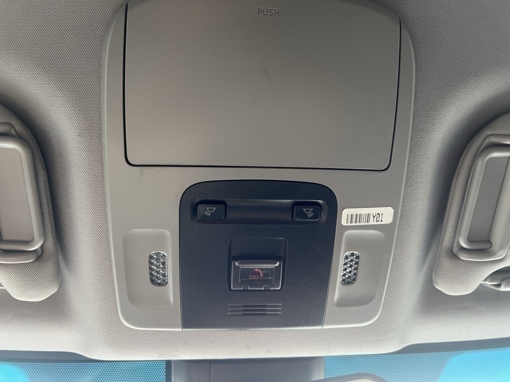 Vehicle image 30 of 37