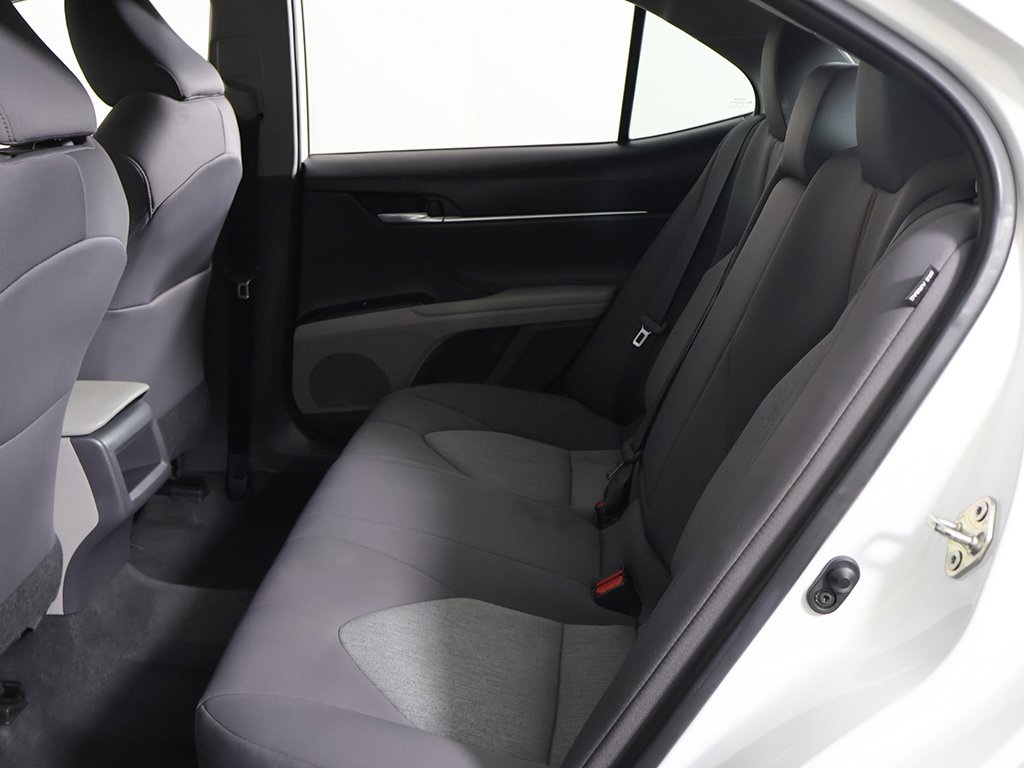 Vehicle image 24 of 60