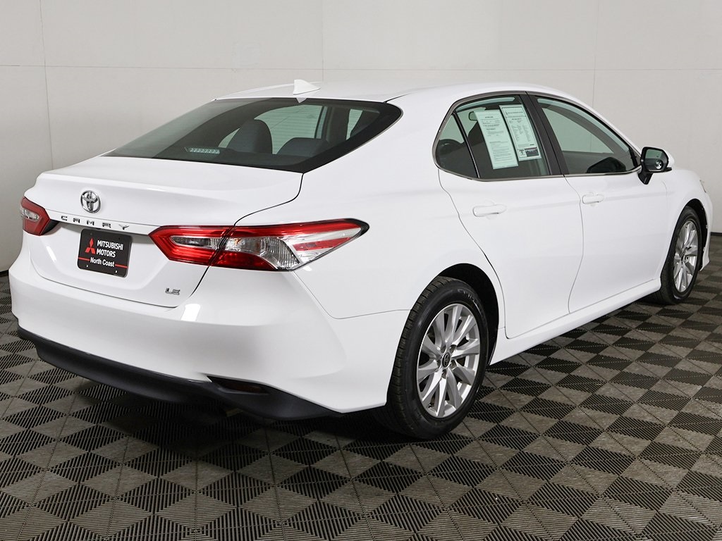 Vehicle image 7 of 60