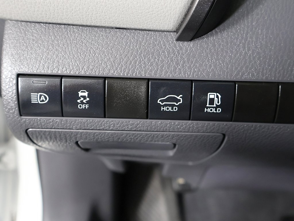 Vehicle image 28 of 60