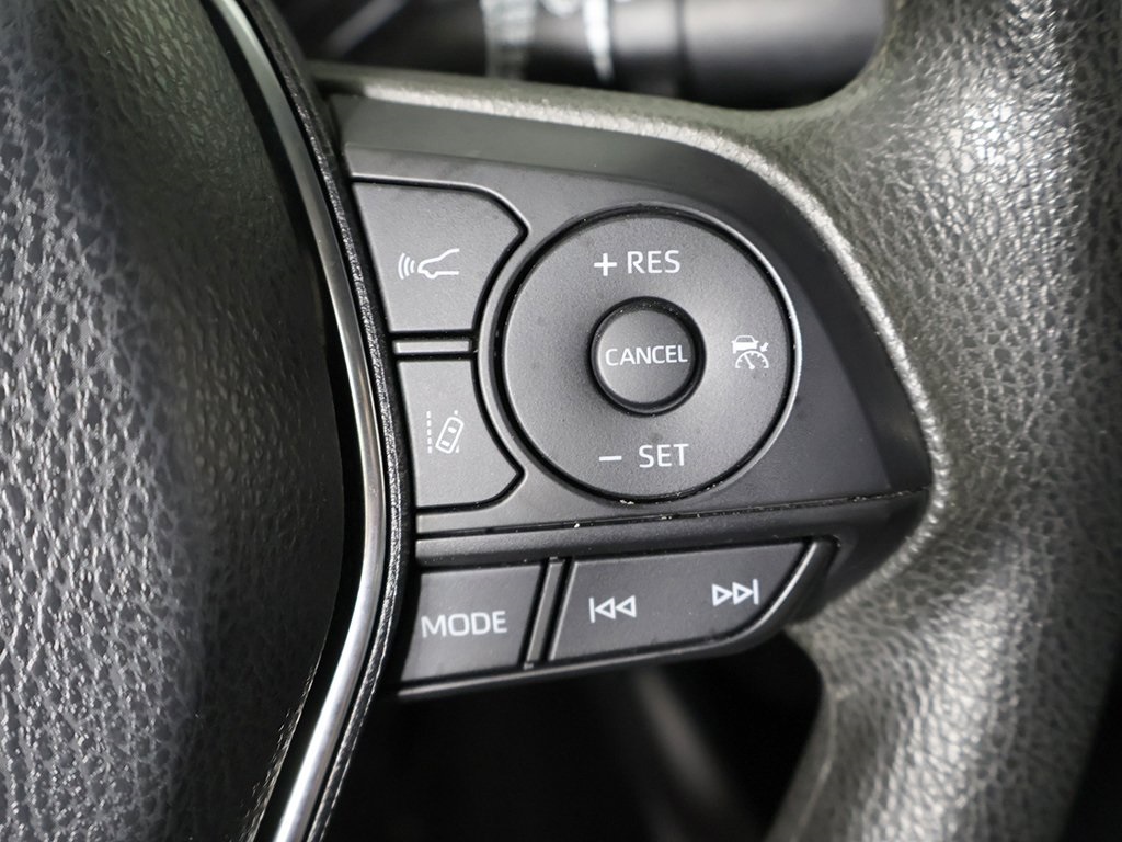 Vehicle image 32 of 60