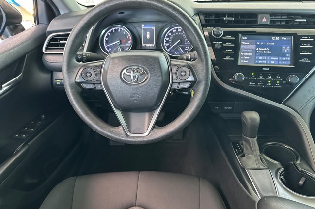 Vehicle image 14 of 25