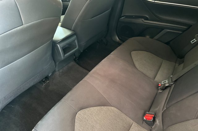 Vehicle image 12 of 25
