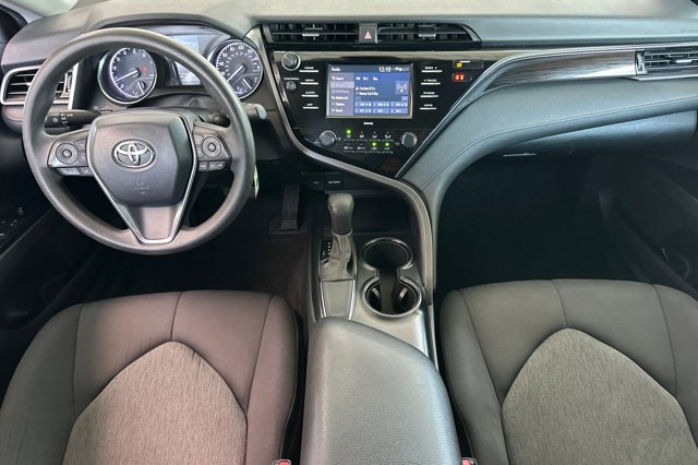 Vehicle image 13 of 25