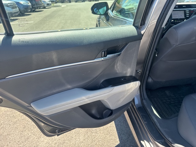 Vehicle image 12 of 29