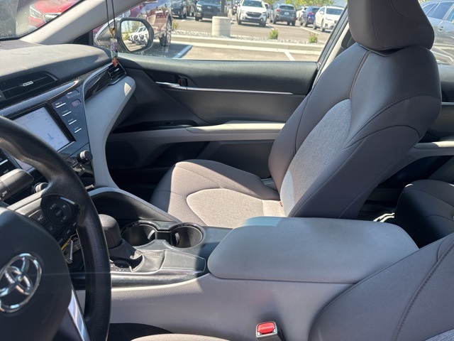 Vehicle image 18 of 29