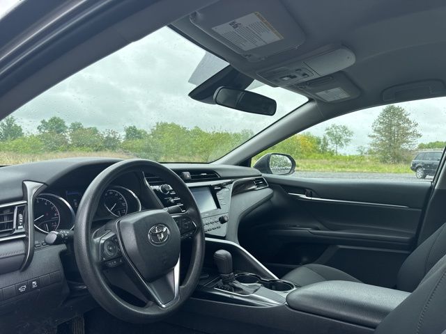 Vehicle image 5 of 20