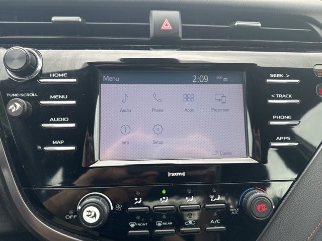 Vehicle image 15 of 20