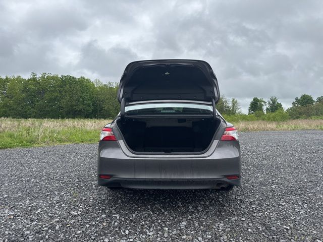 Vehicle image 3 of 20