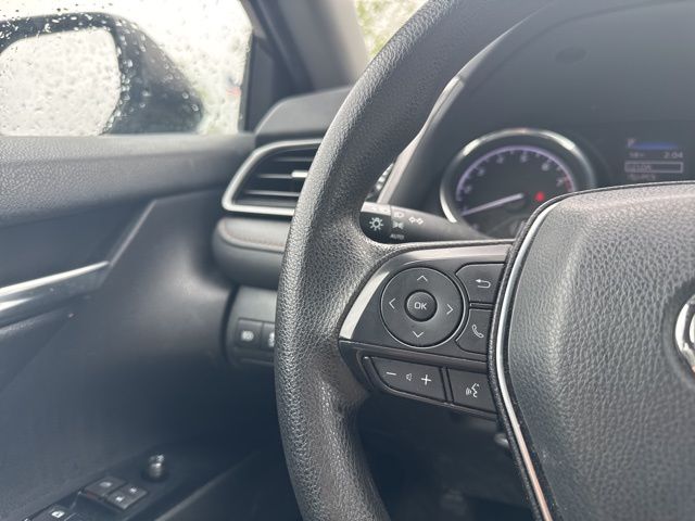 Vehicle image 13 of 20