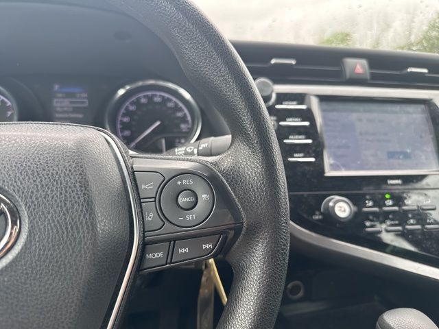 Vehicle image 14 of 20