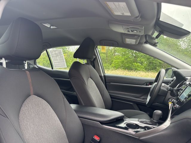 Vehicle image 6 of 20