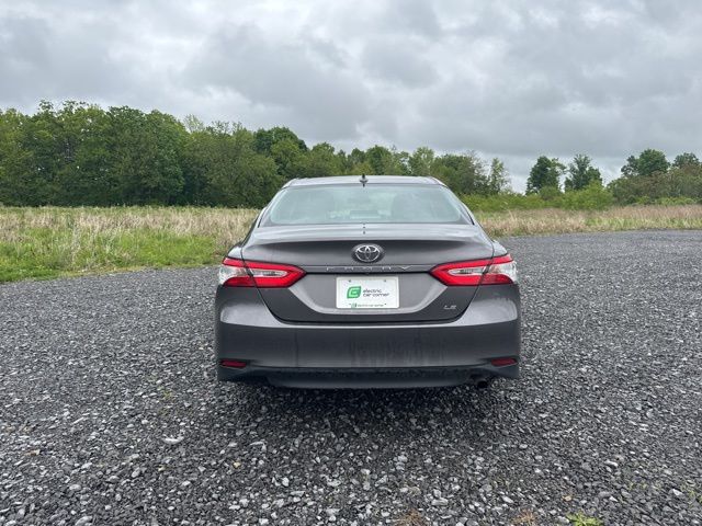 Vehicle image 2 of 20
