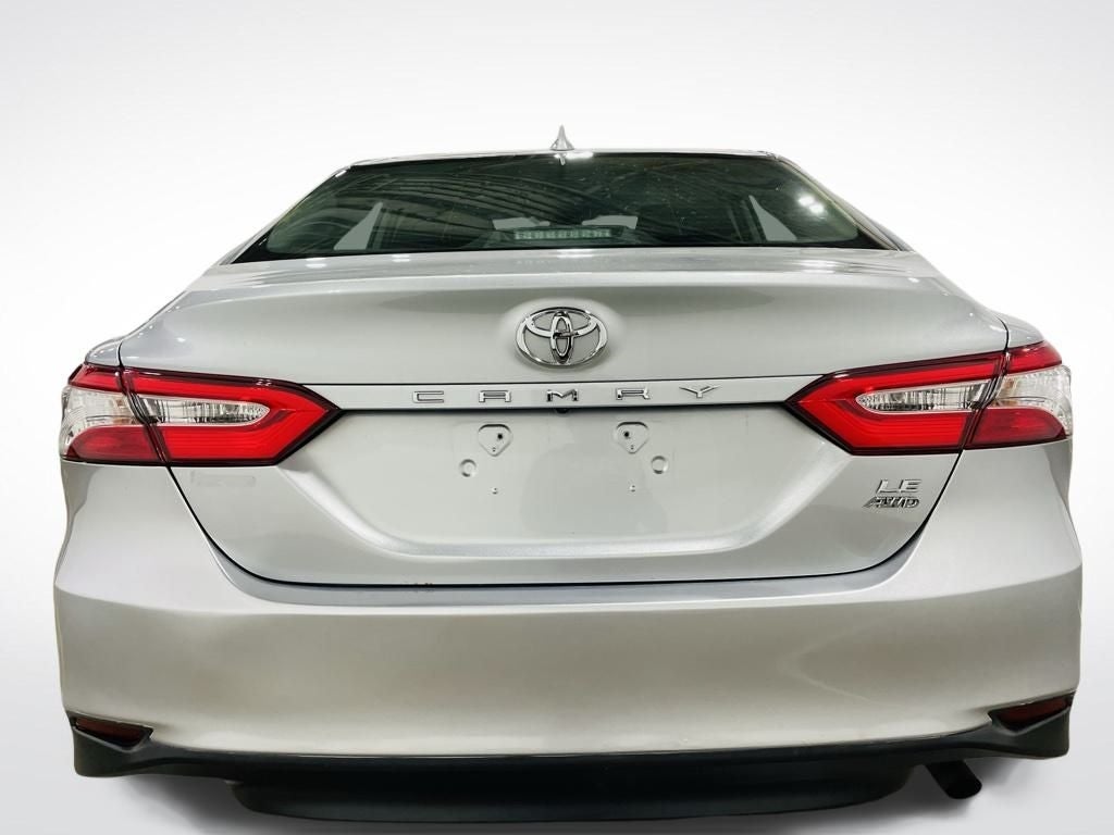 Vehicle image 13 of 62