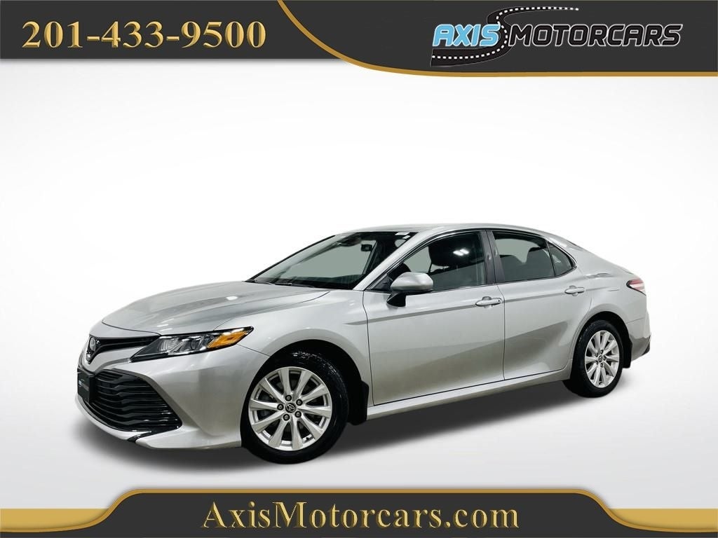Vehicle image 3 of 62