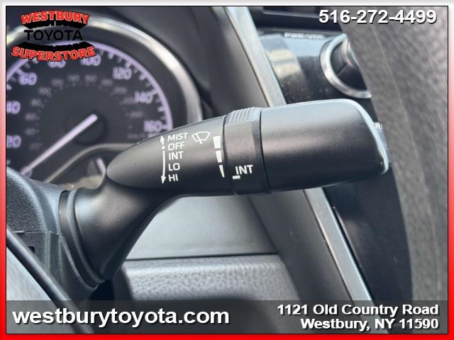 Vehicle image 34 of 36