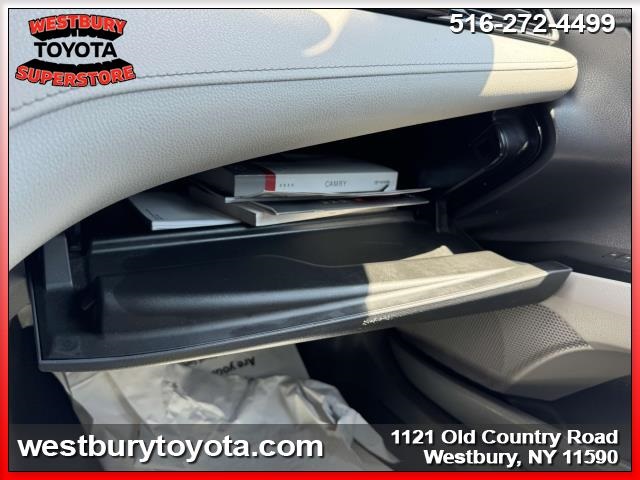 Vehicle image 20 of 36
