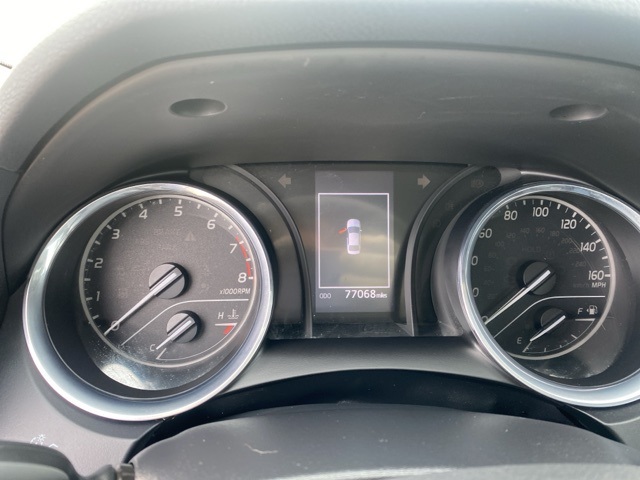 Vehicle image 12 of 32