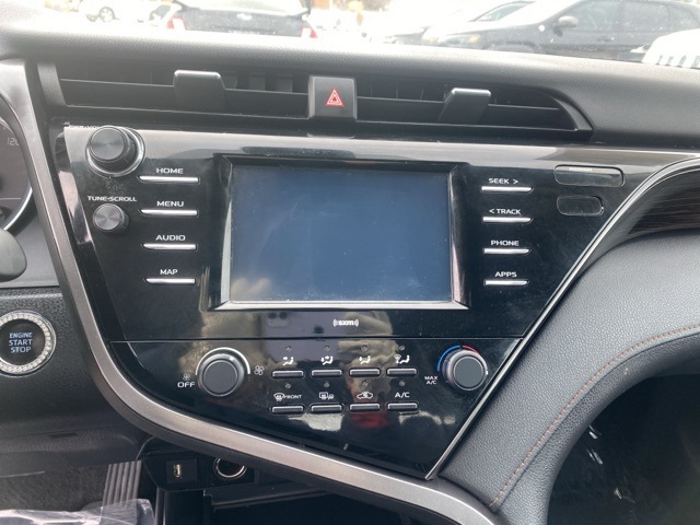Vehicle image 13 of 32
