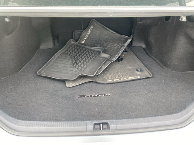 Vehicle image 20 of 32