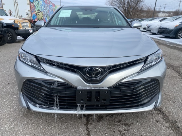 Vehicle image 6 of 32