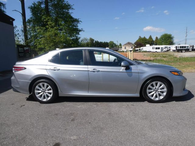 Vehicle image 7 of 27