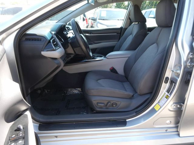 Vehicle image 13 of 27