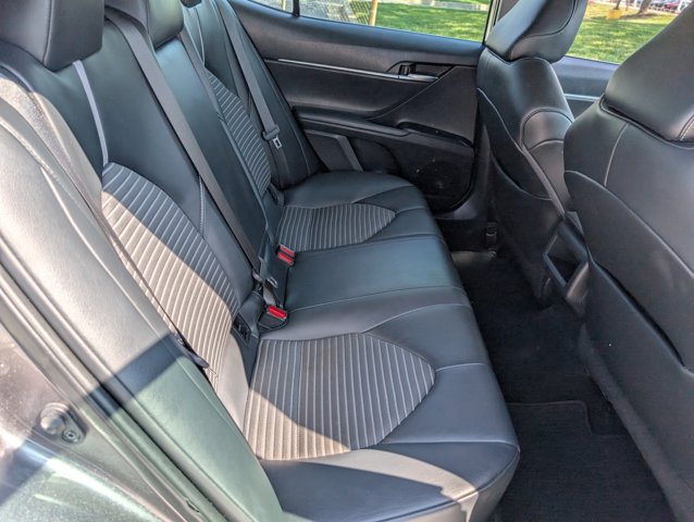 Vehicle image 12 of 26